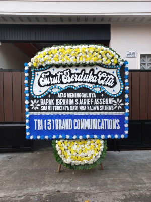 Papan Bunga Duka di Pulo